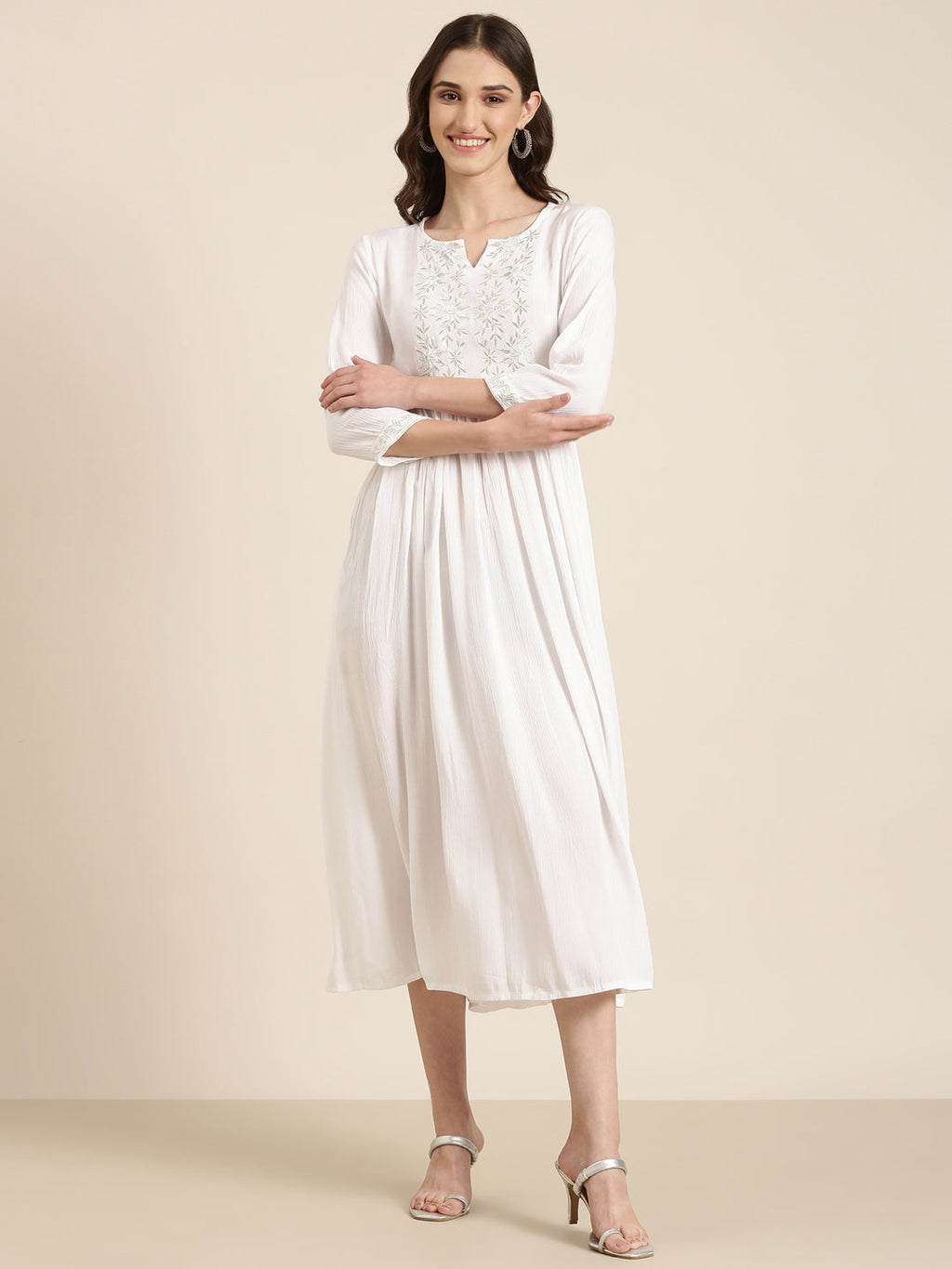 Women's White Floral Embroidered Cotton Fit & Flare Kurta
