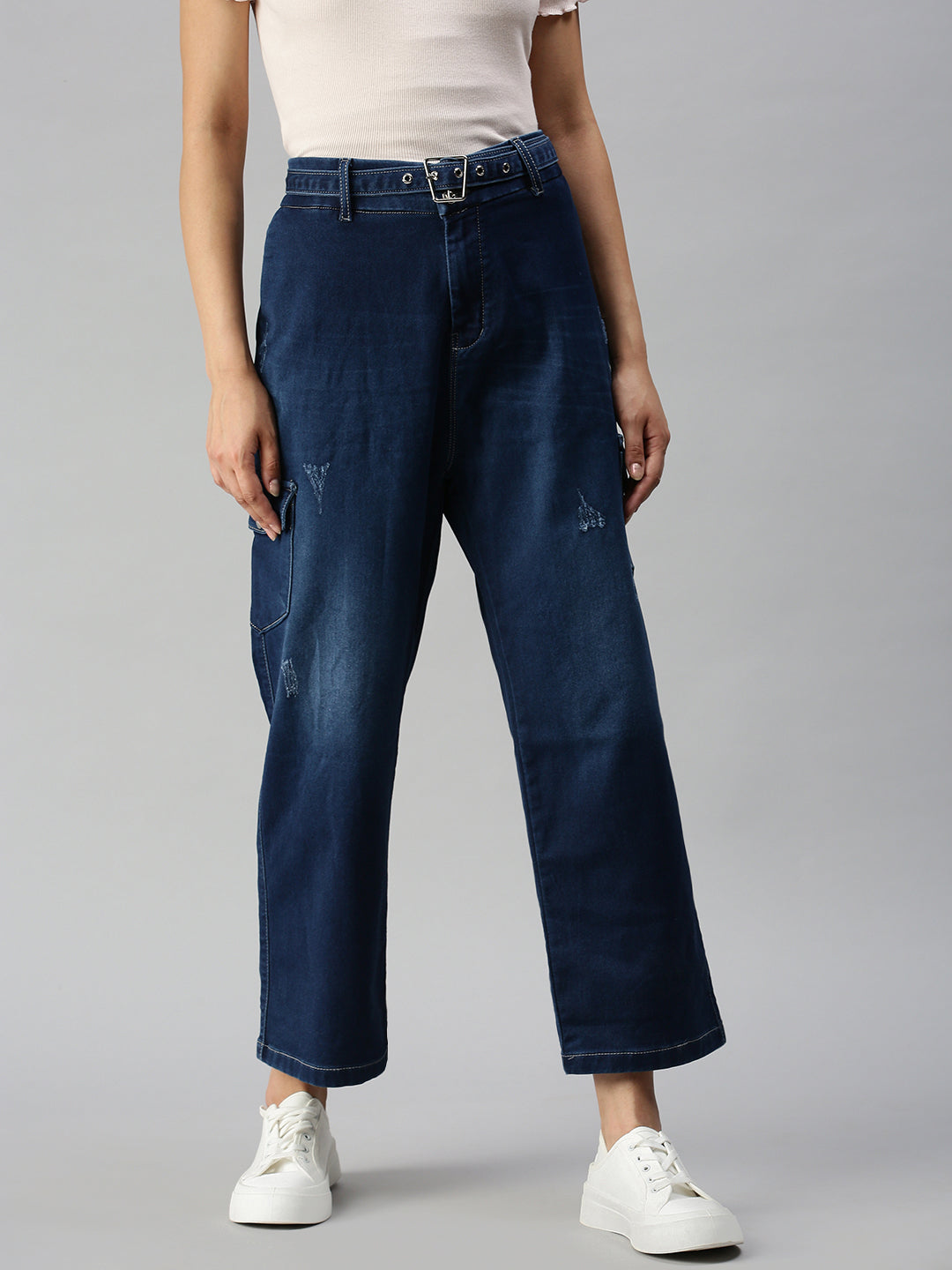Women's Blue Relaxed Fit High-Rise Low Distress Light Fade Stretchable Denim Jeans