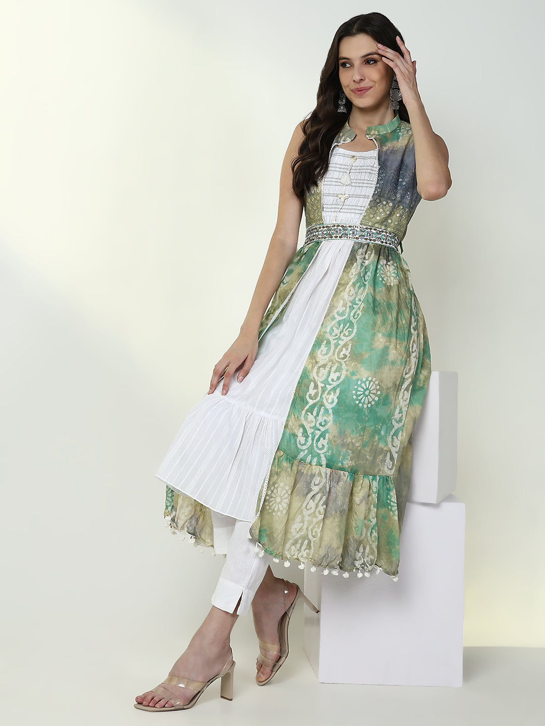 Women's White Solid Kurta with Coat and Belt