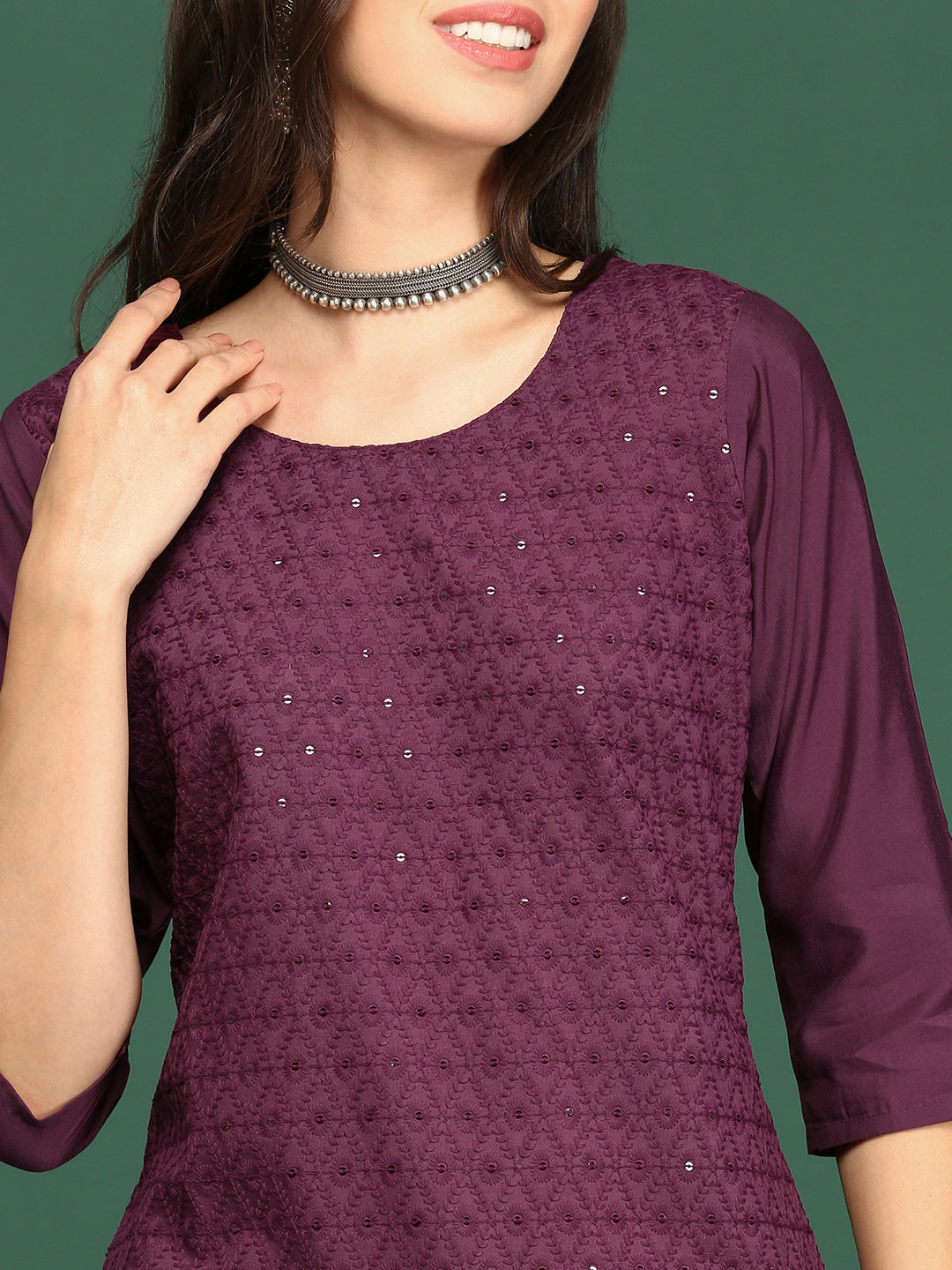 Women's Purple Ethnic Motif Embroidered Straight Kurta