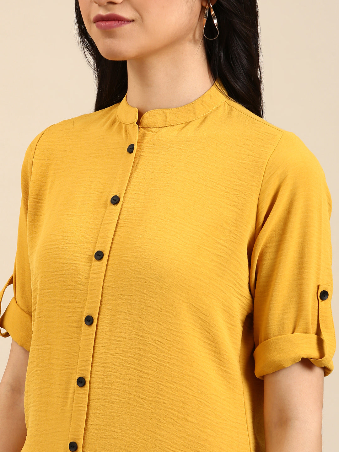 Women's Yellow Solid Calf Length Mandarin Collar Straight Kurta