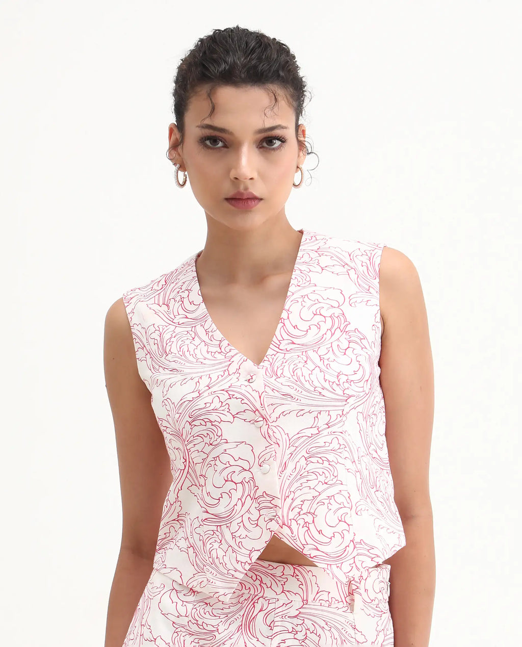 Rareism Women's Somnos T White Cotton V-Neck Abstract Print Sleeveless Regular Fit Top