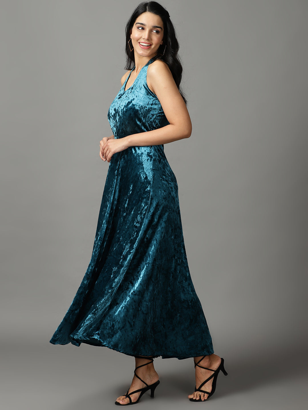 Women's Turquoise Blue Ethnic Motifs Halter Neck Velvet Midi Dress