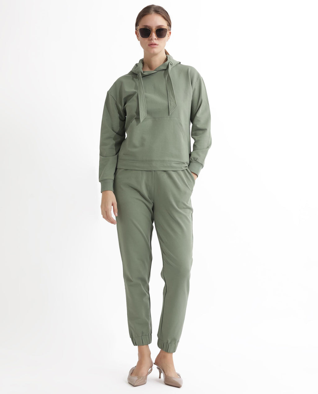 Rareism Women's Terac Dusky Green Polyester Blend Plain Ankle Length Regular Fit Track Pant