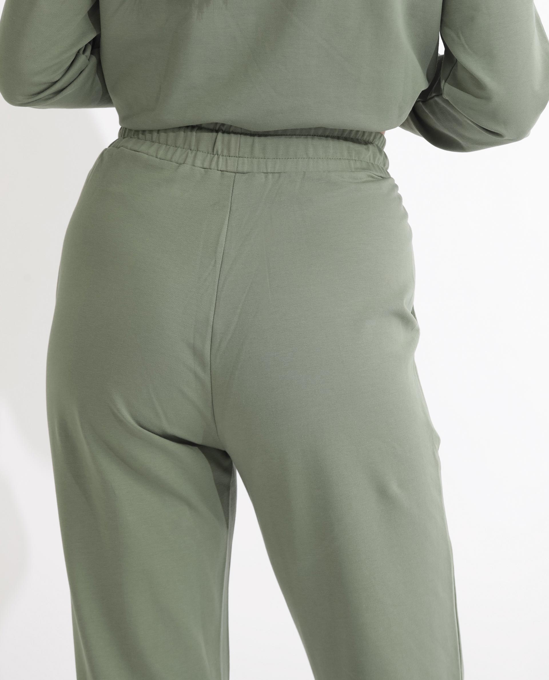 Rareism Women's Terac Dusky Green Polyester Blend Plain Ankle Length Regular Fit Track Pant
