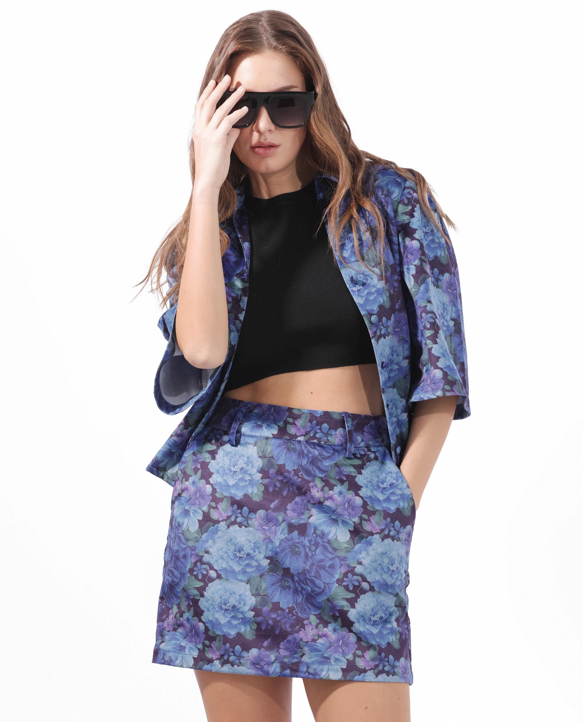 Rareism Women's Velsko Black Velvet Floral Print Mini Slim Fit Skirt