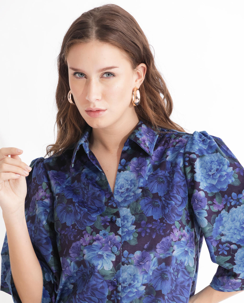 Rareism Women's Velto Black Velvet Spread Collar Floral Print Boxy Fit Top