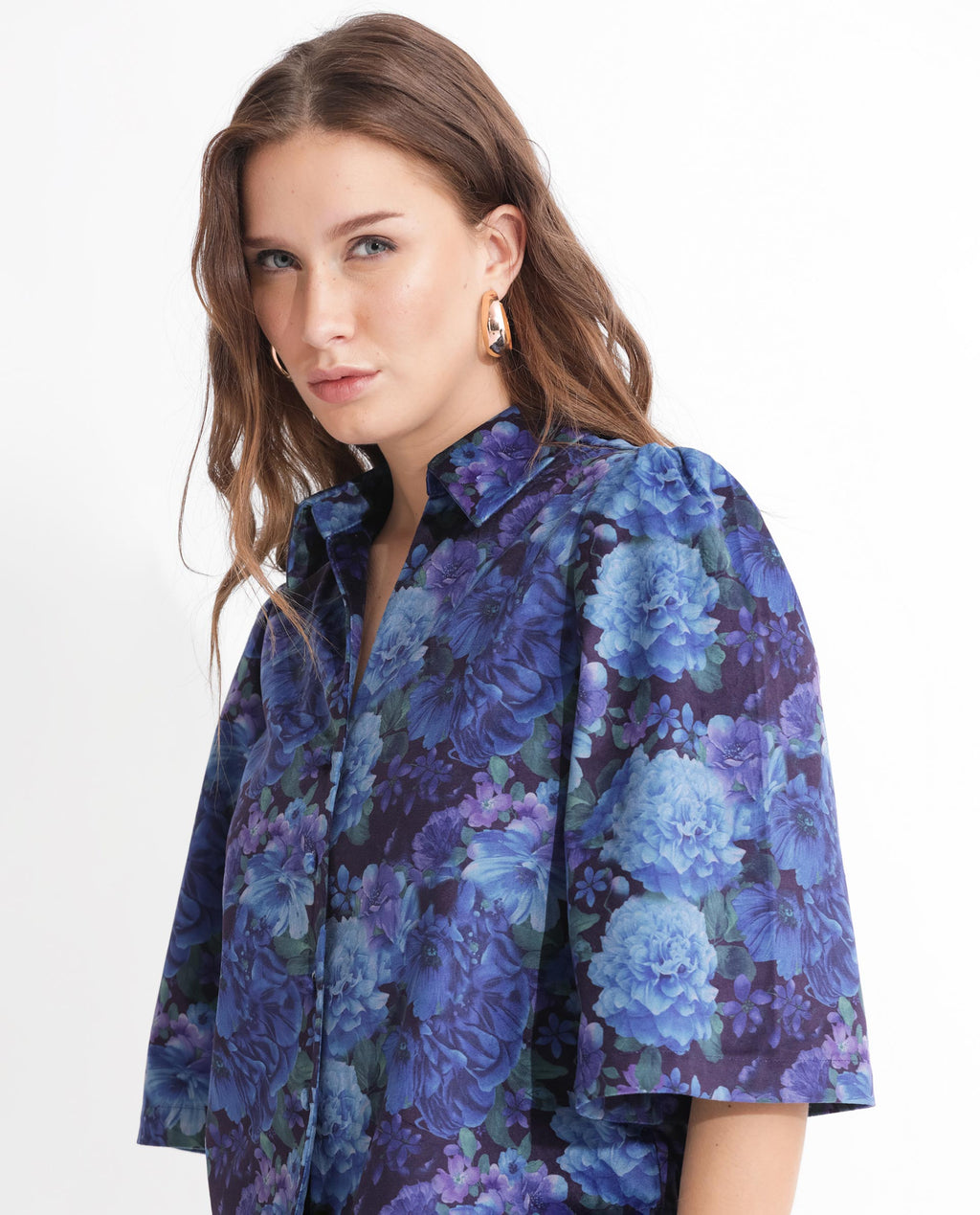 Rareism Women's Velto Black Velvet Spread Collar Floral Print Boxy Fit Top