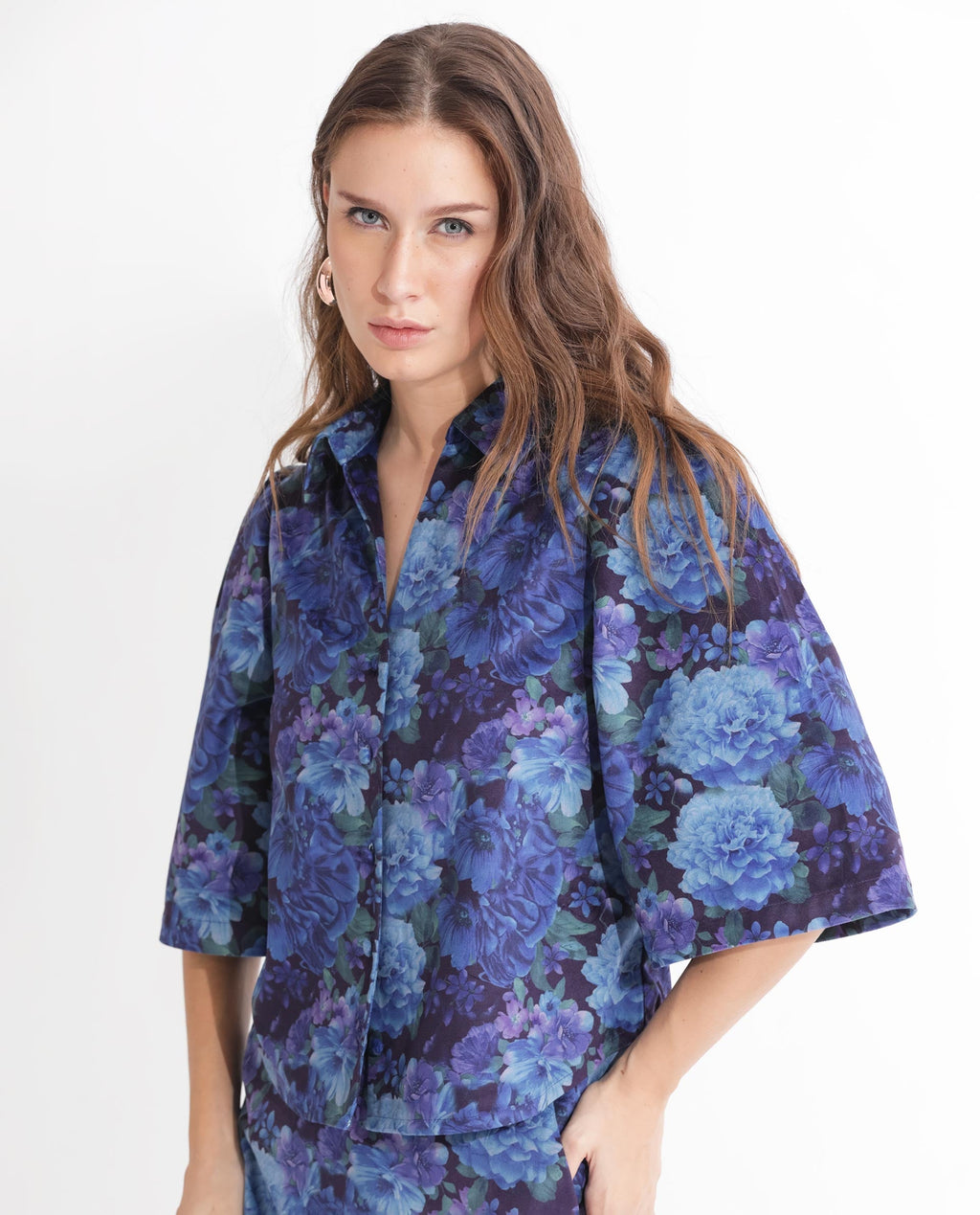 Rareism Women's Velto Black Velvet Spread Collar Floral Print Boxy Fit Top