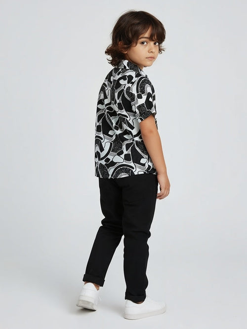 HOP Kids Black and White Abstract Print Resort-Fit Shirt