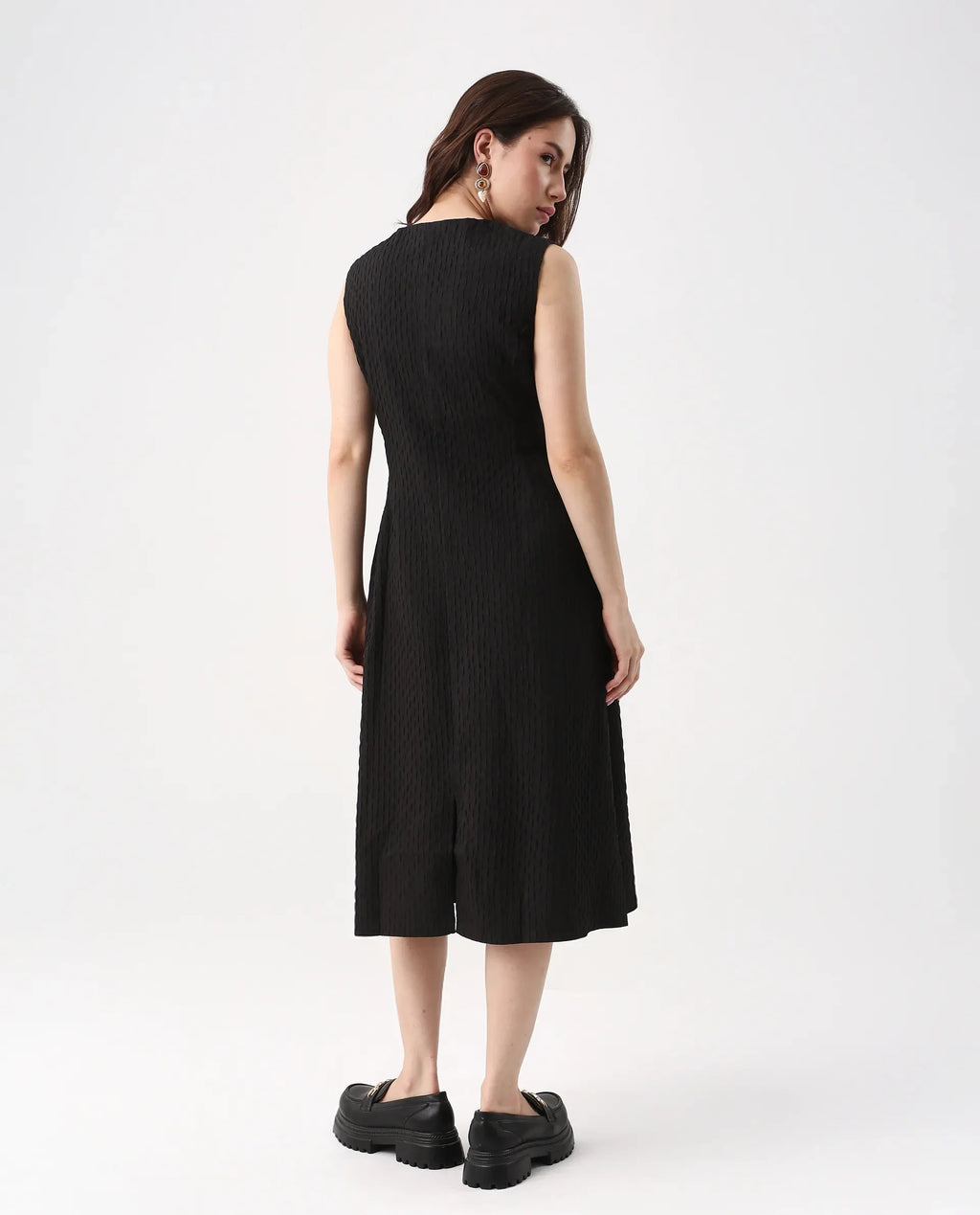 Rareism Women's Zelina Black Polyester Round Neck Striped Sleeveless Knee Length A-Line Dress