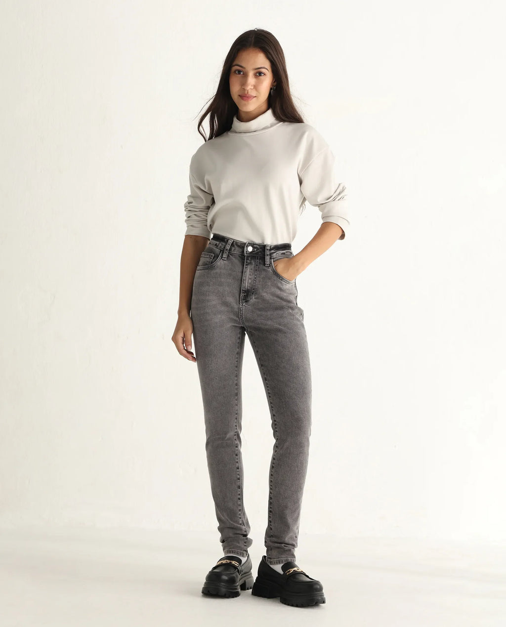 Rareism Women's Zingal Grey Cotton Plain Ankle Length Sleek Skinny Fit Jeans